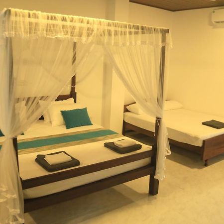 Sri Villa Rest Hikkaduwa Bagian luar foto