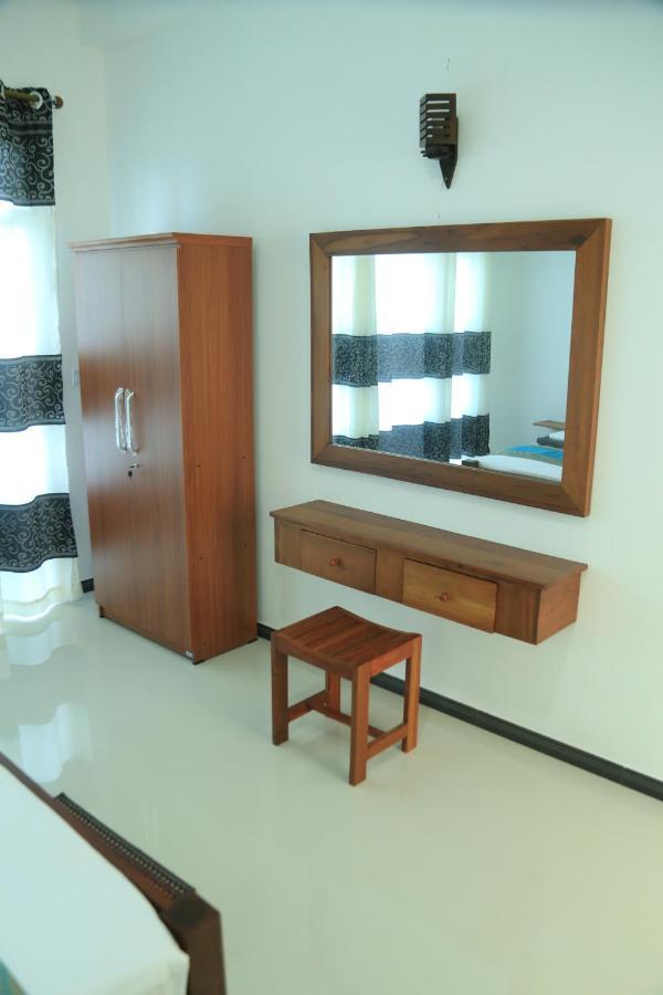 Sri Villa Rest Hikkaduwa Bagian luar foto