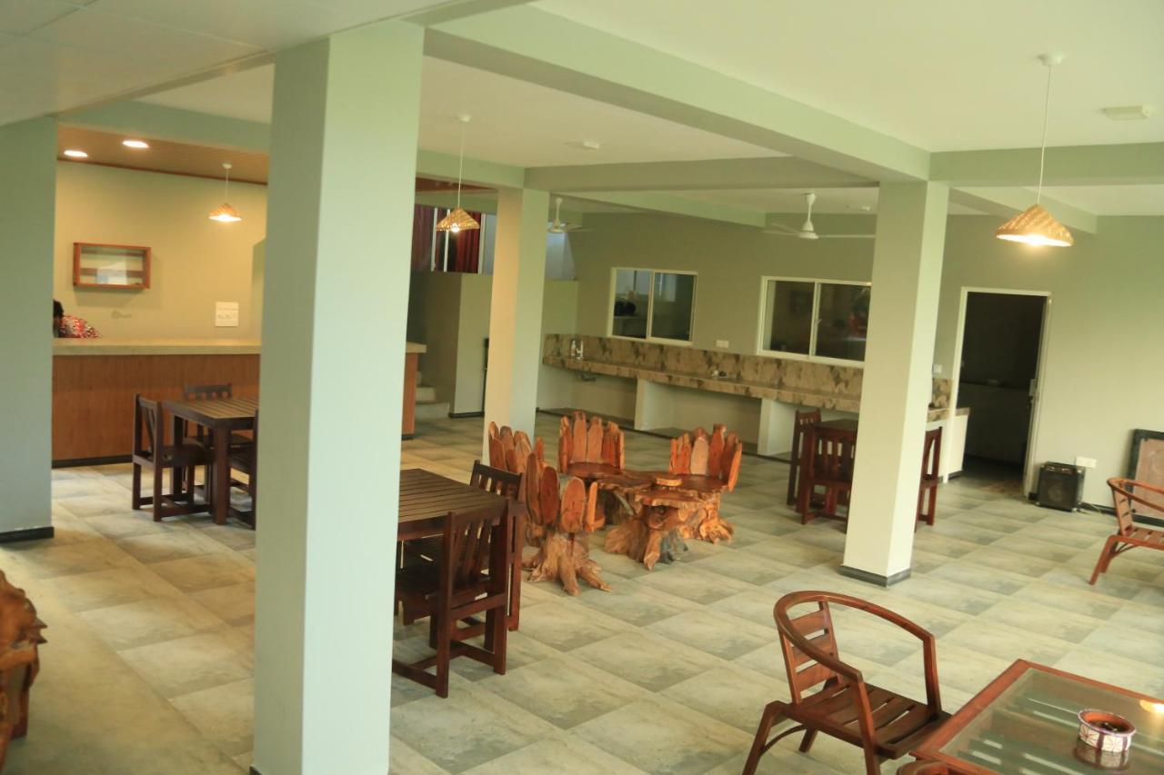 Sri Villa Rest Hikkaduwa Bagian luar foto