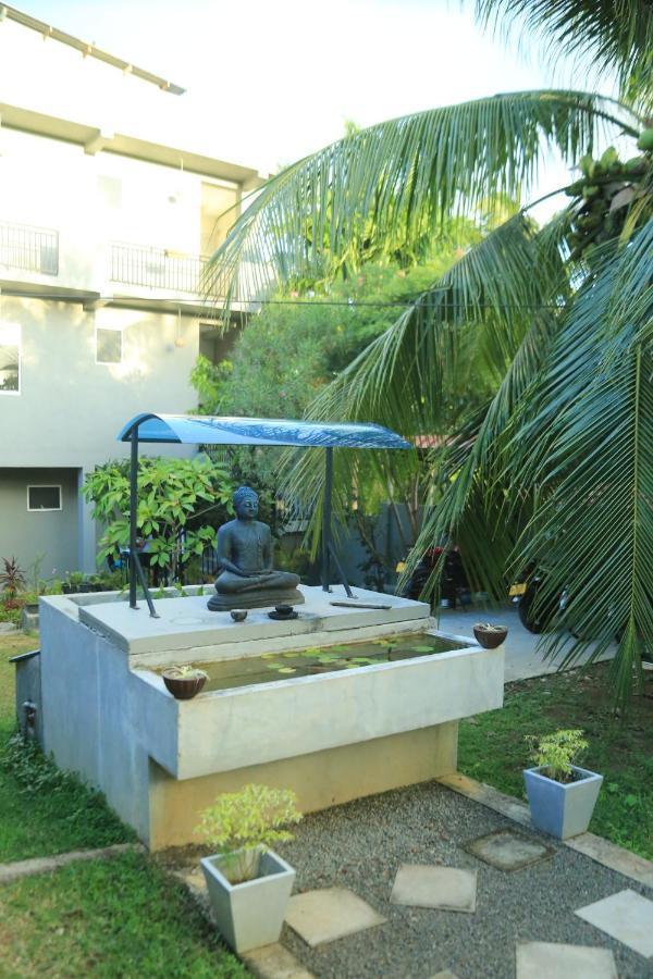 Sri Villa Rest Hikkaduwa Bagian luar foto