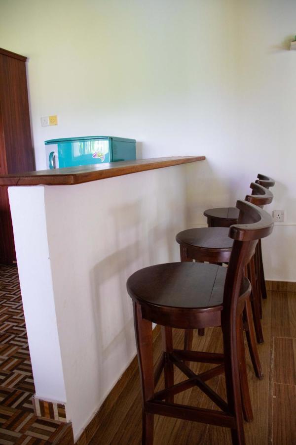 Sri Villa Rest Hikkaduwa Bagian luar foto